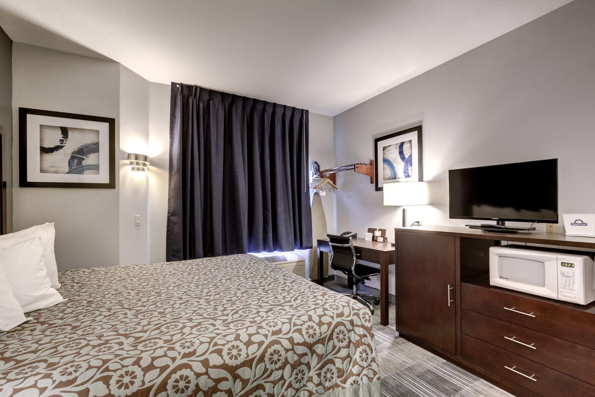 Days Inn By Wyndham Portland East Eksteriør billede